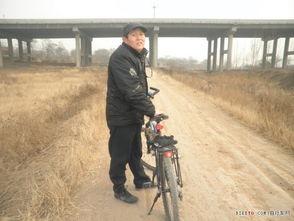 葛岩嵛吃瓜,瓜界新宠，吃瓜达人风采独树一帜