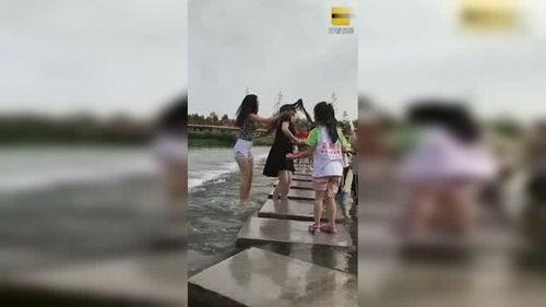 艳姑娘吃瓜视频,揭秘娱乐圈幕后真相